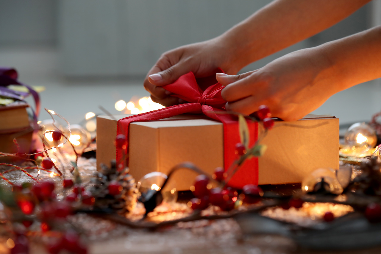 5 sposobów na pakowanie prezentów