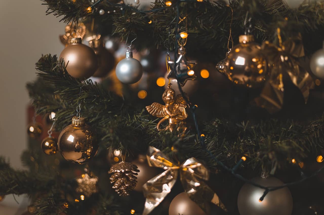 Jakie dekoracje wprowadzą w domu świąteczny nastrój?